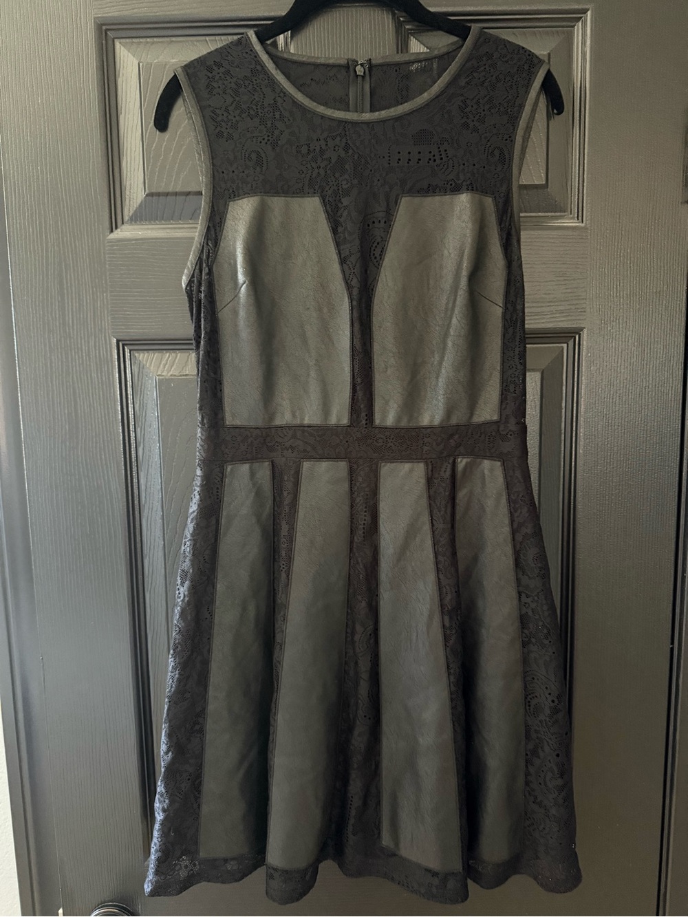 BCBGMAXAZRIA Paneled Fit & Flare Dress Size M